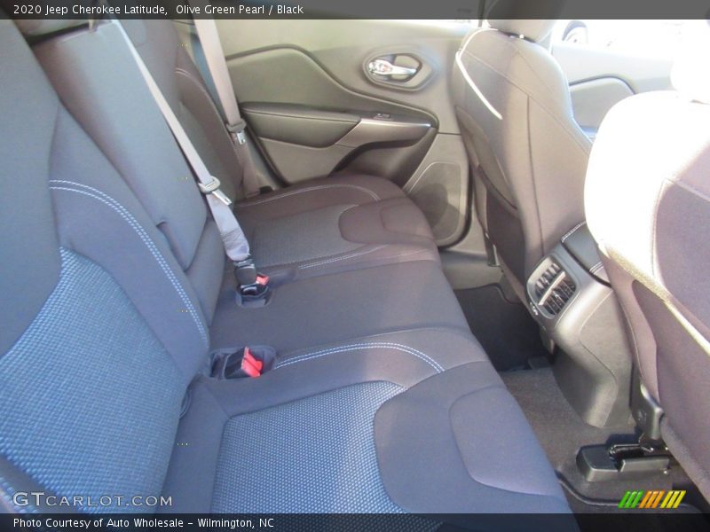 Olive Green Pearl / Black 2020 Jeep Cherokee Latitude