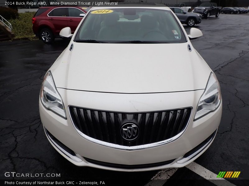 White Diamond Tricoat / Light Neutral 2014 Buick Regal AWD