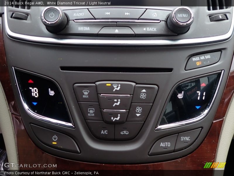 Controls of 2014 Regal AWD