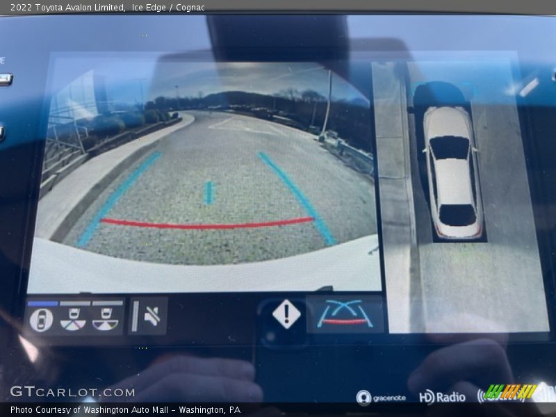 Ice Edge / Cognac 2022 Toyota Avalon Limited