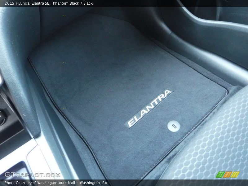Phantom Black / Black 2019 Hyundai Elantra SE