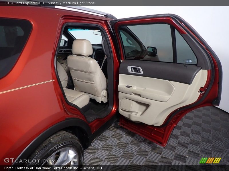 Sunset / Medium Light Stone 2014 Ford Explorer XLT