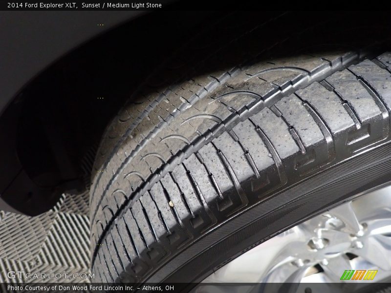 Sunset / Medium Light Stone 2014 Ford Explorer XLT