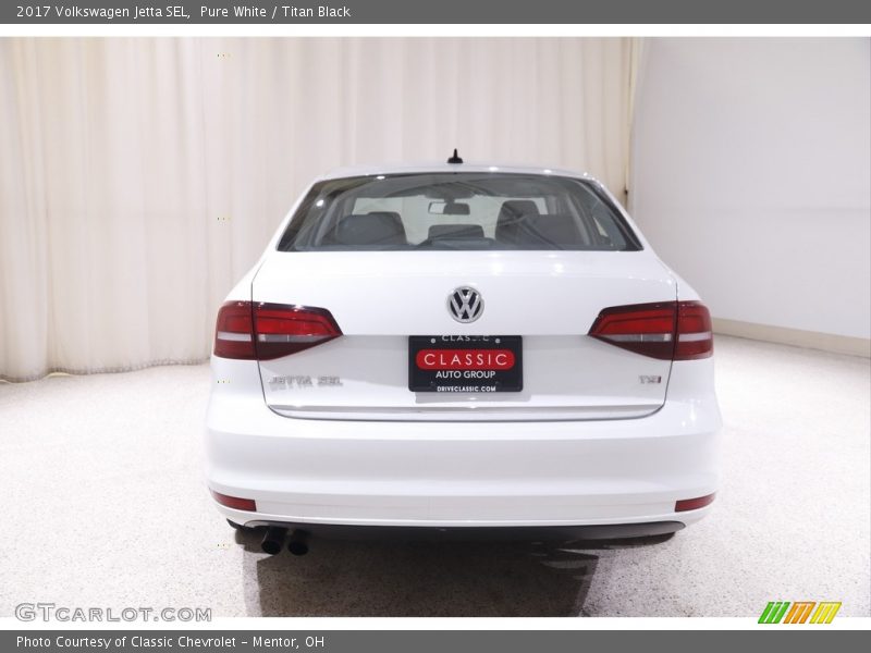 Pure White / Titan Black 2017 Volkswagen Jetta SEL