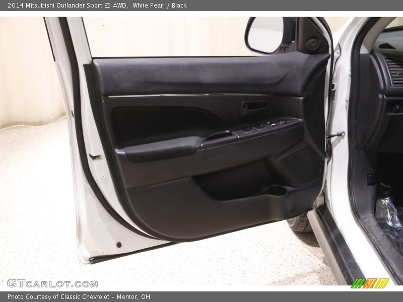 Door Panel of 2014 Outlander Sport ES AWD