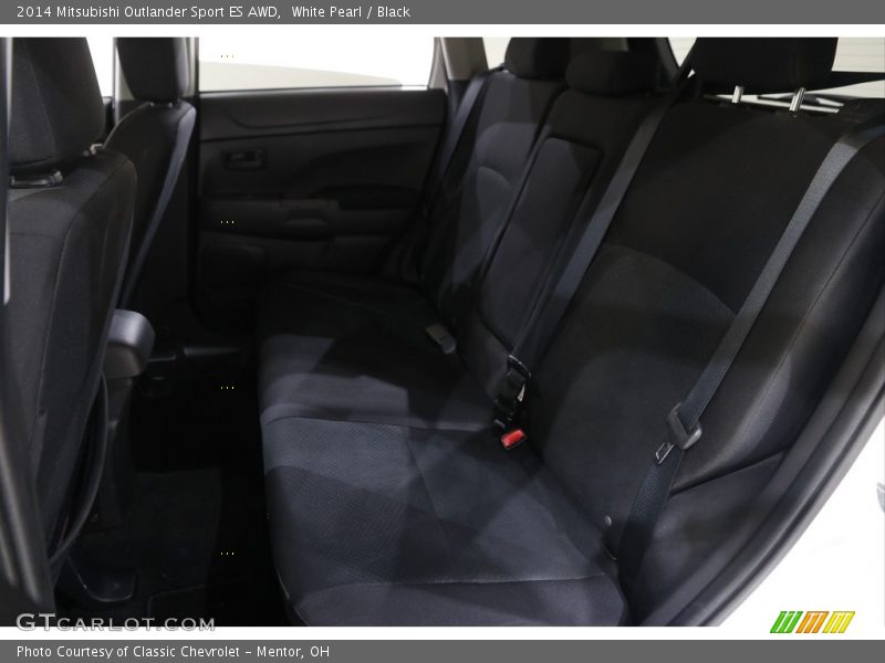 White Pearl / Black 2014 Mitsubishi Outlander Sport ES AWD