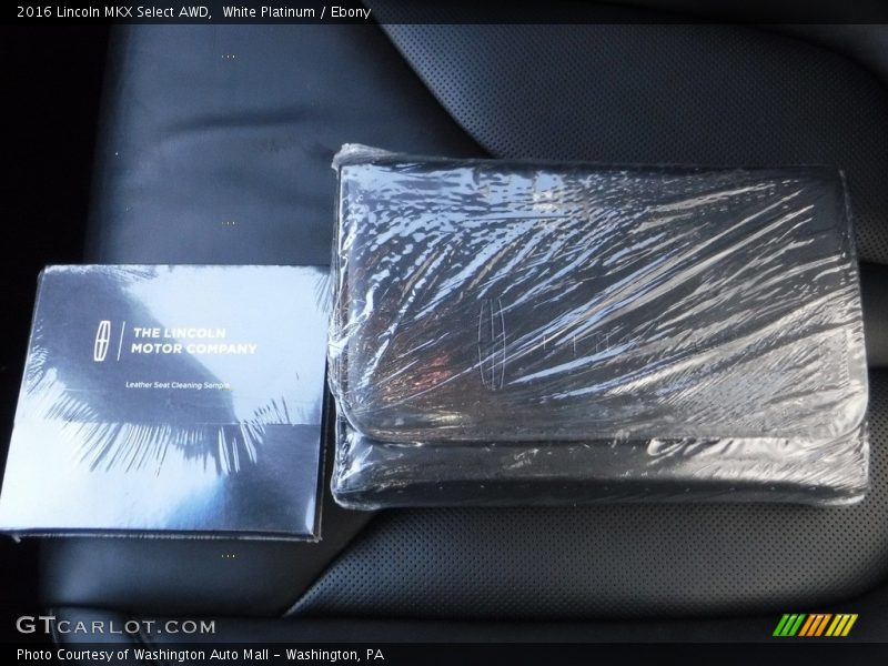 White Platinum / Ebony 2016 Lincoln MKX Select AWD