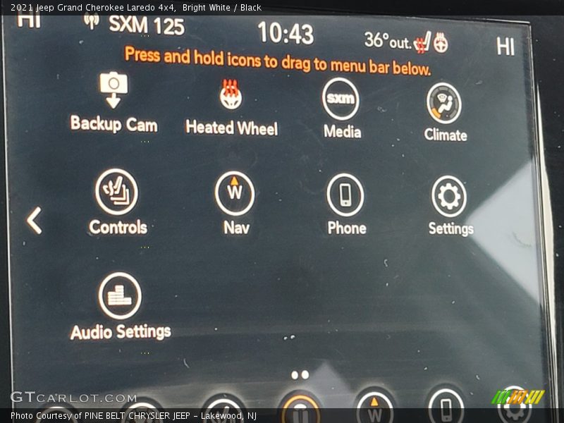 Bright White / Black 2021 Jeep Grand Cherokee Laredo 4x4