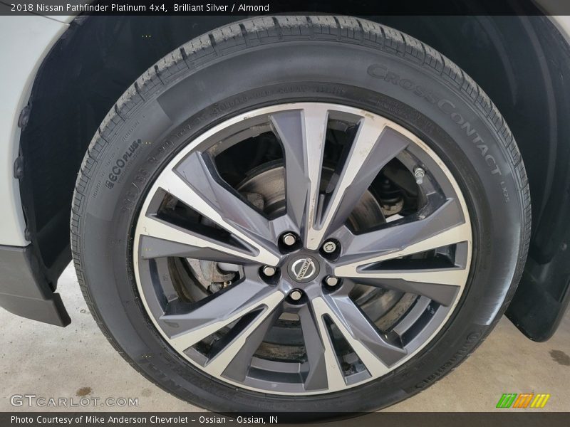 Brilliant Silver / Almond 2018 Nissan Pathfinder Platinum 4x4