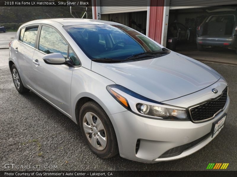 Front 3/4 View of 2018 Forte LX Hatchback