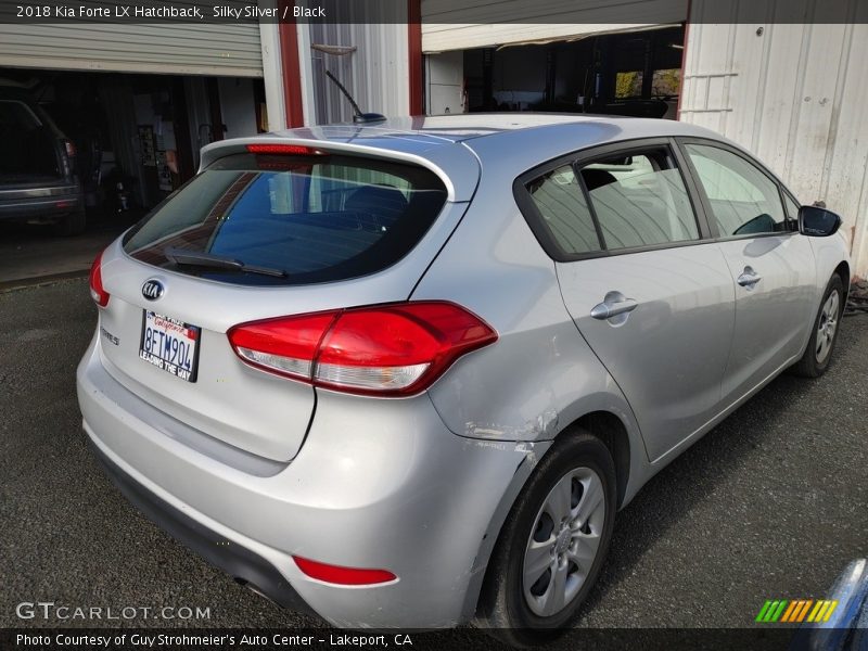 Silky Silver / Black 2018 Kia Forte LX Hatchback