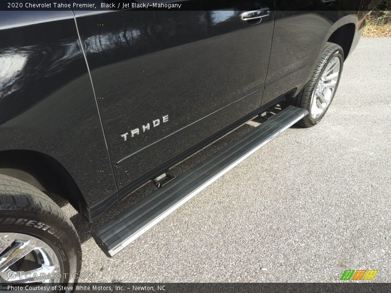 Black / Jet Black/­Mahogany 2020 Chevrolet Tahoe Premier