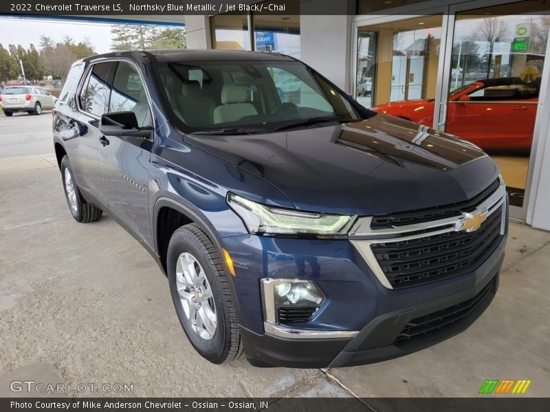Northsky Blue Metallic / Jet Black/­Chai 2022 Chevrolet Traverse LS