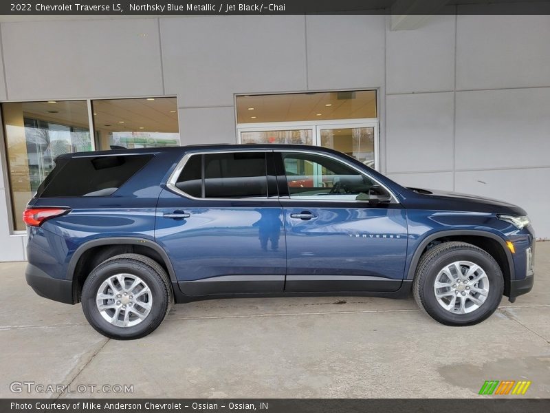 Northsky Blue Metallic / Jet Black/­Chai 2022 Chevrolet Traverse LS