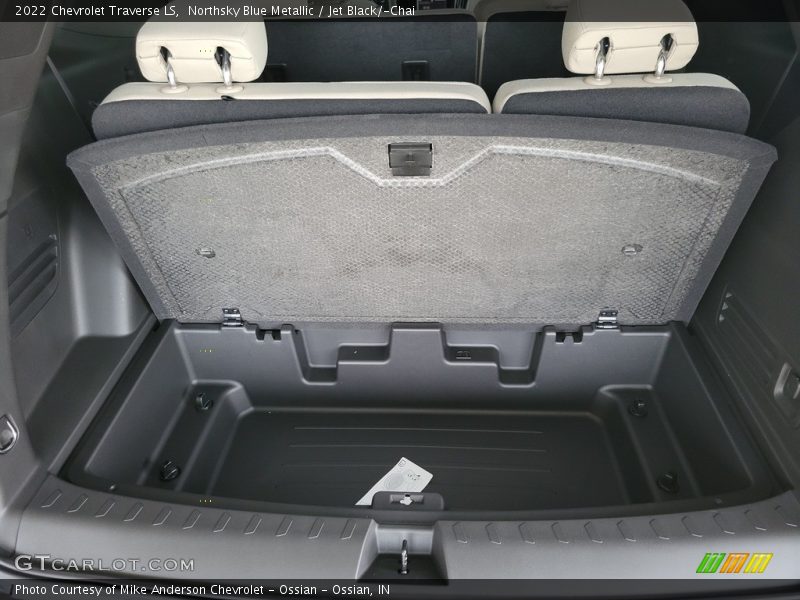 Northsky Blue Metallic / Jet Black/­Chai 2022 Chevrolet Traverse LS