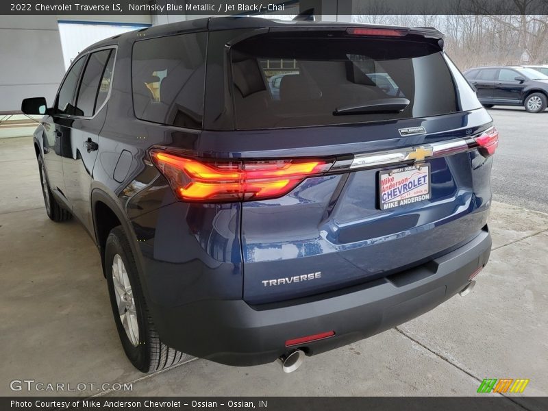 Northsky Blue Metallic / Jet Black/­Chai 2022 Chevrolet Traverse LS