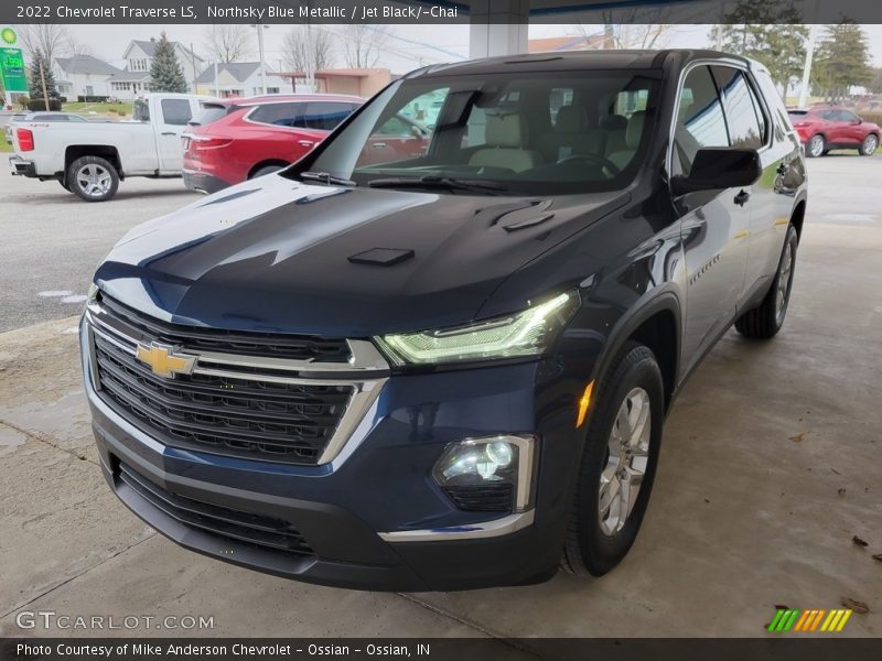 Northsky Blue Metallic / Jet Black/­Chai 2022 Chevrolet Traverse LS