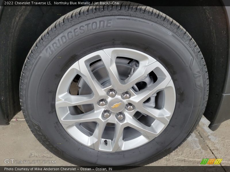 Northsky Blue Metallic / Jet Black/­Chai 2022 Chevrolet Traverse LS