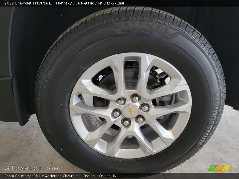 Northsky Blue Metallic / Jet Black/­Chai 2022 Chevrolet Traverse LS