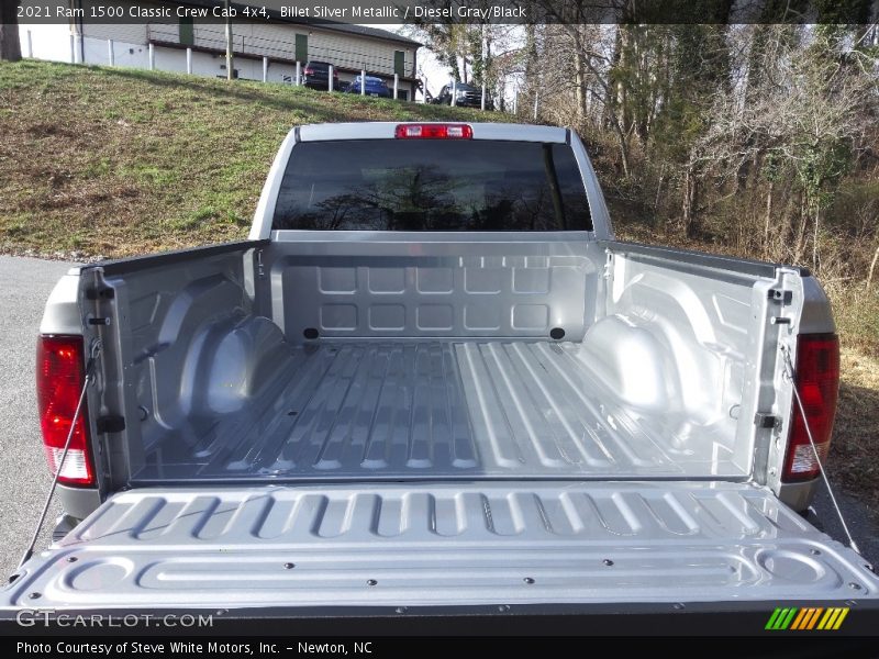 Billet Silver Metallic / Diesel Gray/Black 2021 Ram 1500 Classic Crew Cab 4x4