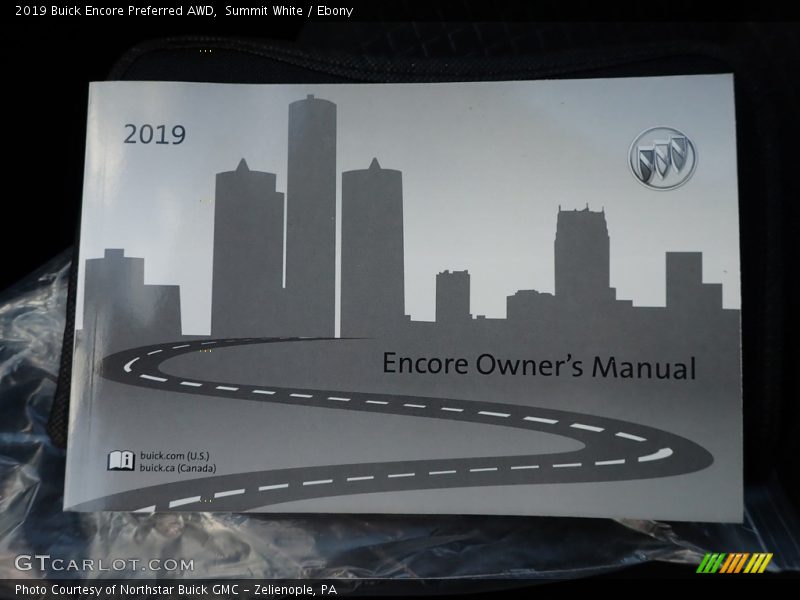 Summit White / Ebony 2019 Buick Encore Preferred AWD