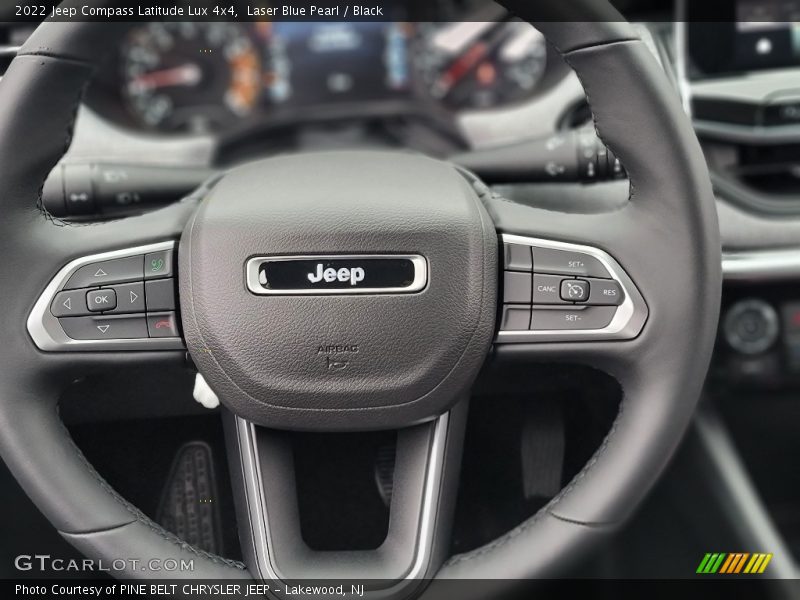  2022 Compass Latitude Lux 4x4 Steering Wheel