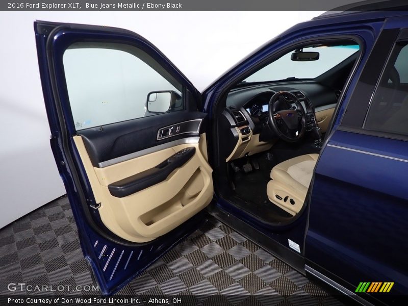 Blue Jeans Metallic / Ebony Black 2016 Ford Explorer XLT
