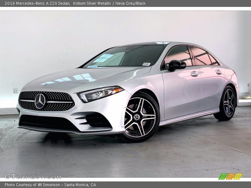 Iridium Silver Metallic / Neva Grey/Black 2019 Mercedes-Benz A 220 Sedan