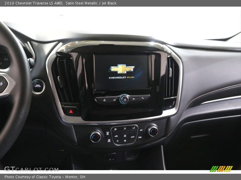 Satin Steel Metallic / Jet Black 2019 Chevrolet Traverse LS AWD