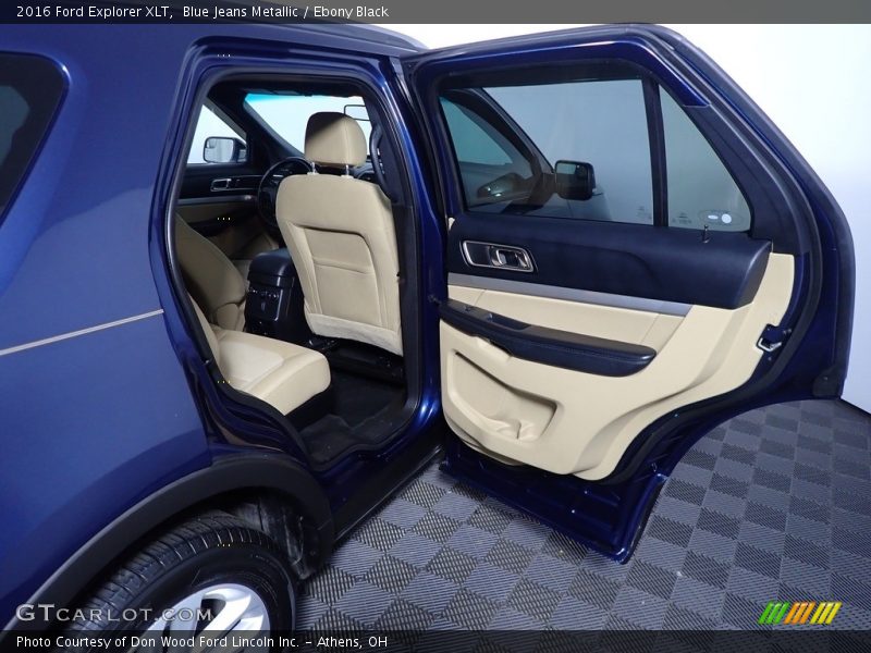 Blue Jeans Metallic / Ebony Black 2016 Ford Explorer XLT