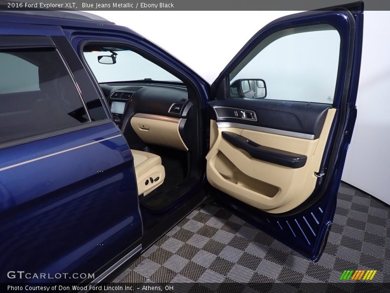 Blue Jeans Metallic / Ebony Black 2016 Ford Explorer XLT