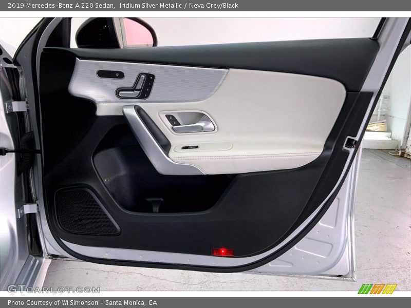 Iridium Silver Metallic / Neva Grey/Black 2019 Mercedes-Benz A 220 Sedan