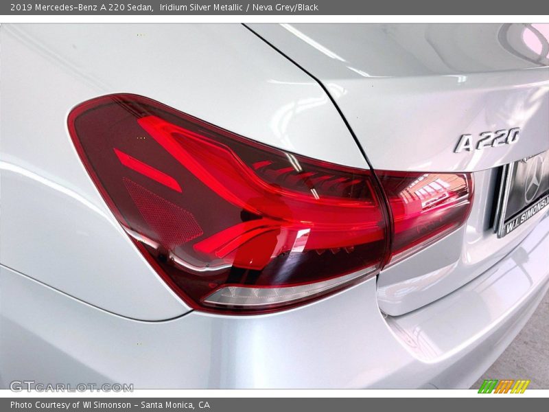 Iridium Silver Metallic / Neva Grey/Black 2019 Mercedes-Benz A 220 Sedan