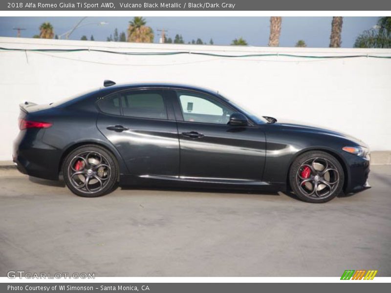  2018 Giulia Ti Sport AWD Vulcano Black Metallic
