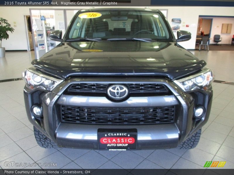 Magnetic Gray Metallic / Graphite 2016 Toyota 4Runner SR5 4x4
