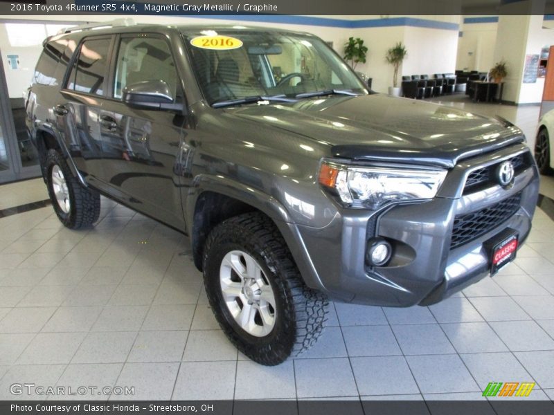 Magnetic Gray Metallic / Graphite 2016 Toyota 4Runner SR5 4x4
