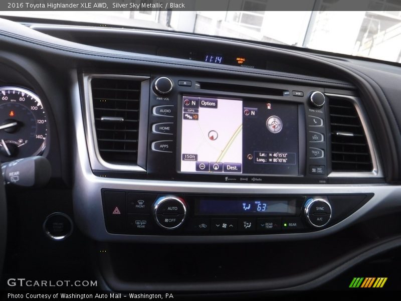 Silver Sky Metallic / Black 2016 Toyota Highlander XLE AWD
