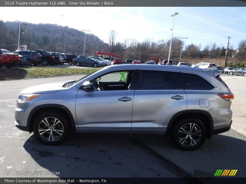 Silver Sky Metallic / Black 2016 Toyota Highlander XLE AWD