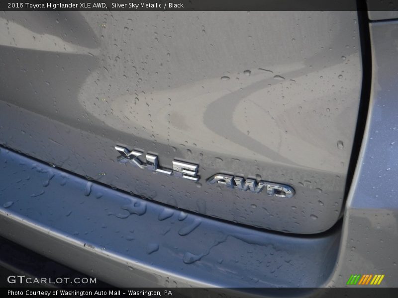 Silver Sky Metallic / Black 2016 Toyota Highlander XLE AWD