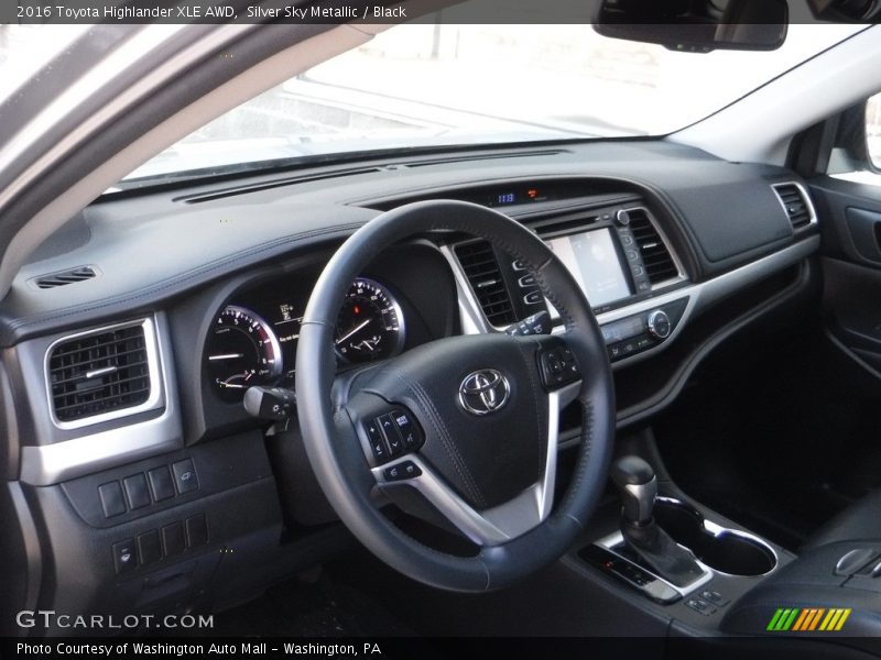 Silver Sky Metallic / Black 2016 Toyota Highlander XLE AWD