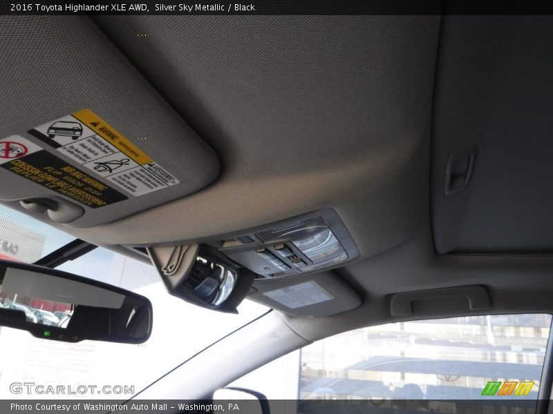 Silver Sky Metallic / Black 2016 Toyota Highlander XLE AWD