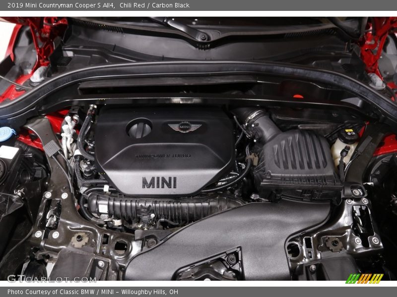 Chili Red / Carbon Black 2019 Mini Countryman Cooper S All4