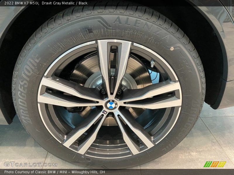  2022 X7 M50i Wheel