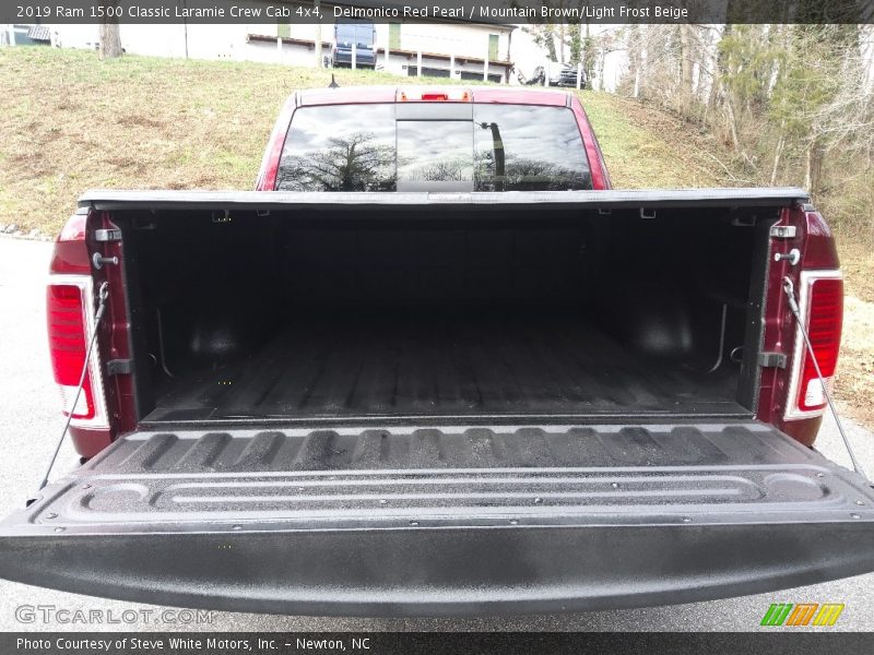 Delmonico Red Pearl / Mountain Brown/Light Frost Beige 2019 Ram 1500 Classic Laramie Crew Cab 4x4