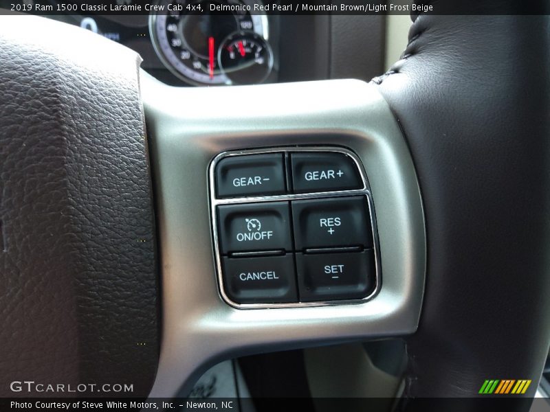  2019 1500 Classic Laramie Crew Cab 4x4 Steering Wheel