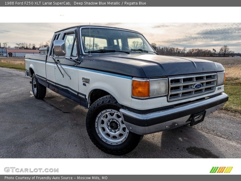 Front 3/4 View of 1988 F250 XLT Lariat SuperCab