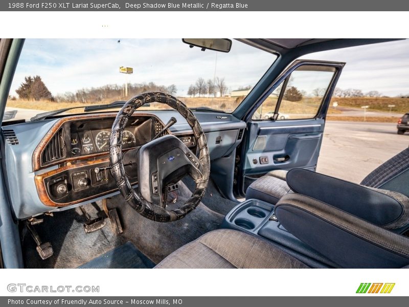  1988 F250 XLT Lariat SuperCab Regatta Blue Interior