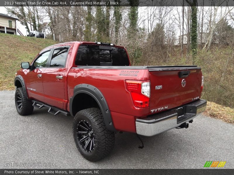 Cayenne Red Metallic / Black 2019 Nissan Titan SV Crew Cab 4x4