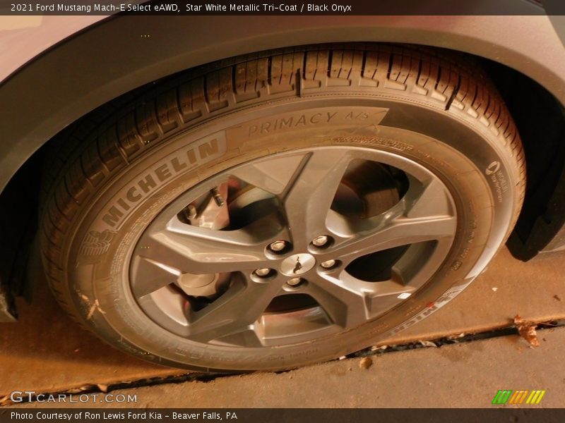 Star White Metallic Tri-Coat / Black Onyx 2021 Ford Mustang Mach-E Select eAWD
