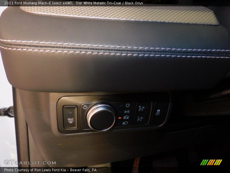 Star White Metallic Tri-Coat / Black Onyx 2021 Ford Mustang Mach-E Select eAWD